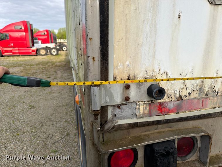 image for item EW2051 2004 Utility Trailer Manufacturer dry van trailer