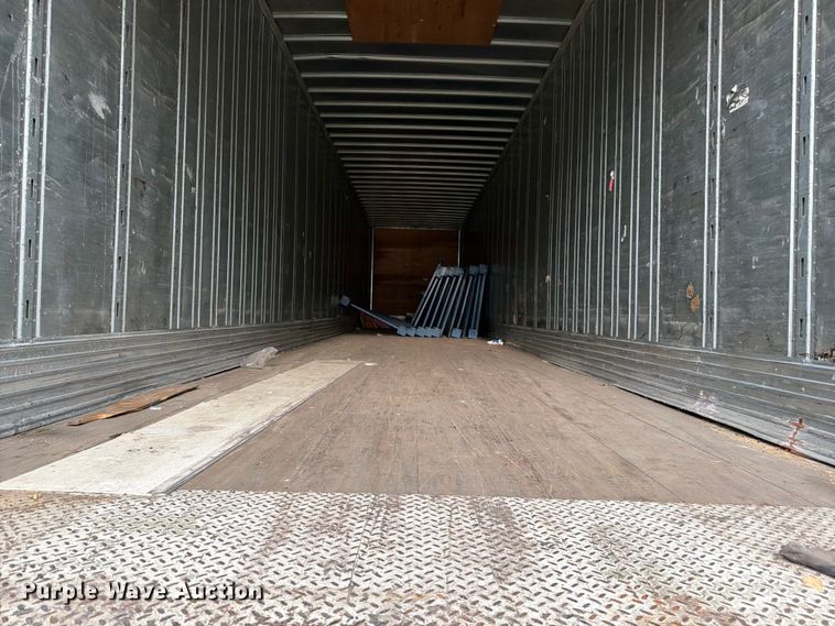 image for item EW2051 2004 Utility Trailer Manufacturer dry van trailer