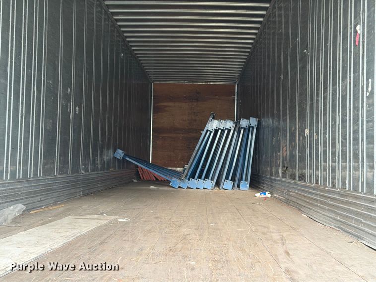 image for item EW2051 2004 Utility Trailer Manufacturer dry van trailer