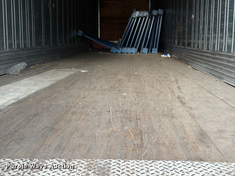 image for item EW2051 2004 Utility Trailer Manufacturer dry van trailer