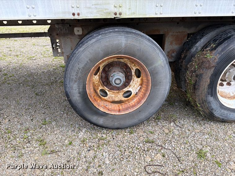 image for item EW2051 2004 Utility Trailer Manufacturer dry van trailer