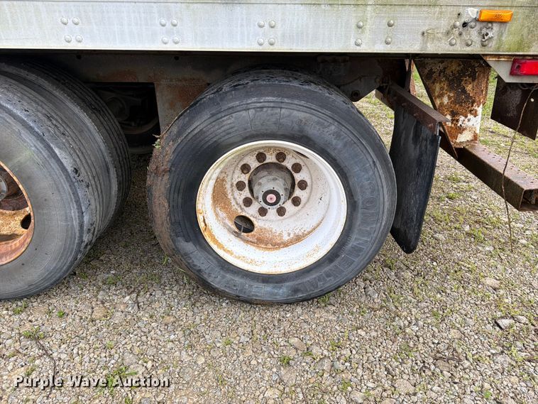 image for item EW2051 2004 Utility Trailer Manufacturer dry van trailer