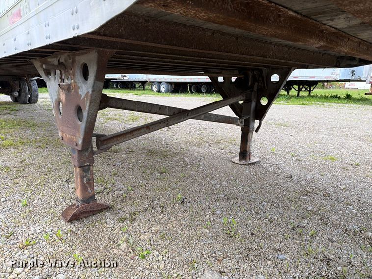 image for item EW2053 2002 Utility Trailer Mfg. Co. dry van trailer