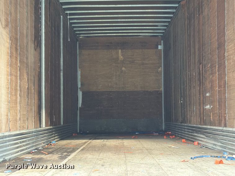 image for item EW2053 2002 Utility Trailer Mfg. Co. dry van trailer