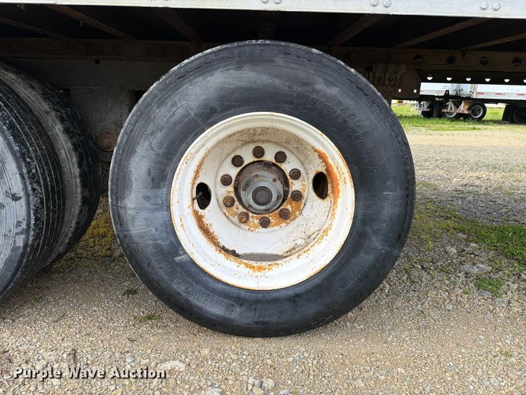 image for item EW2053 2002 Utility Trailer Mfg. Co. dry van trailer