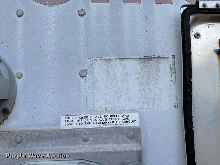 image for item EW2053 2002 Utility Trailer Mfg. Co. dry van trailer
