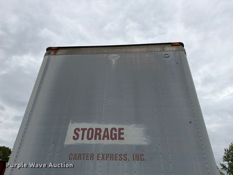 image for item EW2059 2004 Utility dry van trailer