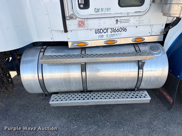 image for item EW4020 2009 Kenworth W900 crane truck