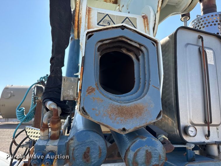 image for item EW4020 2009 Kenworth W900 crane truck