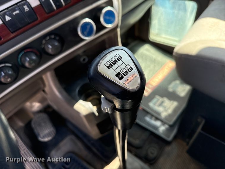 image for item EW4020 2009 Kenworth W900 crane truck