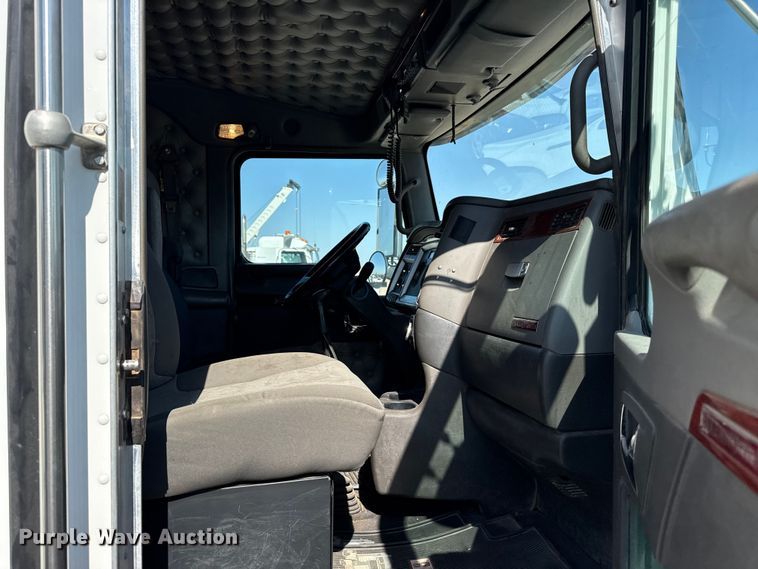 image for item EW4020 2009 Kenworth W900 crane truck