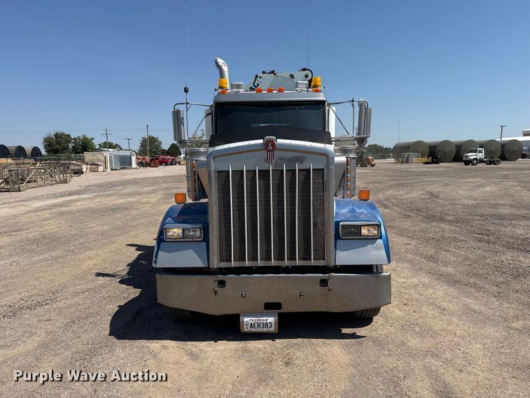 image for item EW4021 2009 Kenworth W900 crane truck