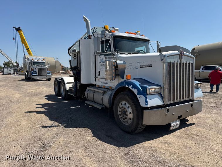 image for item EW4021 2009 Kenworth W900 crane truck