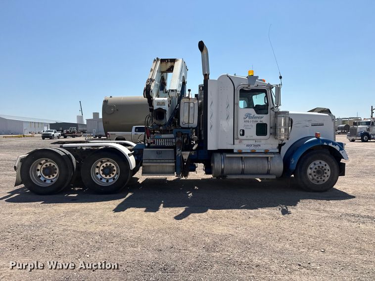 image for item EW4021 2009 Kenworth W900 crane truck