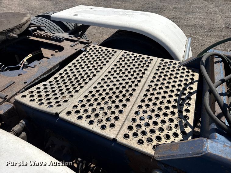 image for item EW4021 2009 Kenworth W900 crane truck