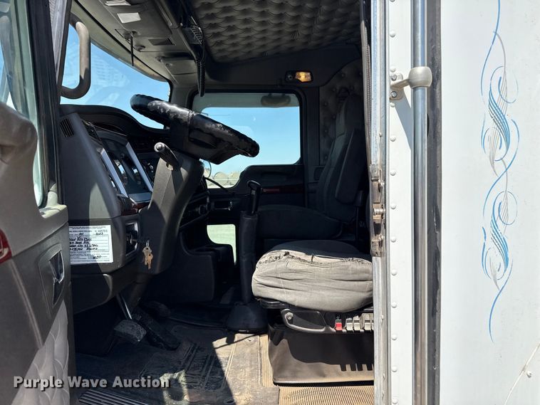 image for item EW4021 2009 Kenworth W900 crane truck