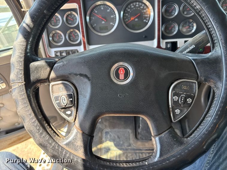 image for item EW4021 2009 Kenworth W900 crane truck