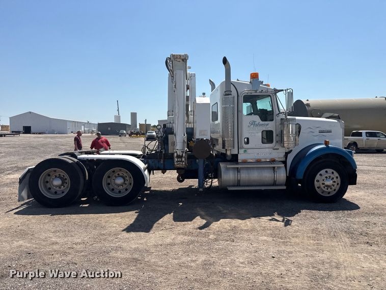 image for item EW4024 2006 Kenworth W900 crane truck