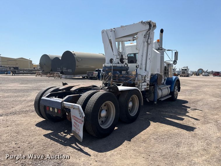 image for item EW4024 2006 Kenworth W900 crane truck