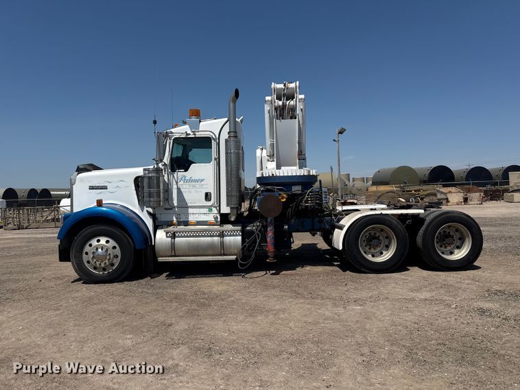 image for item EW4024 2006 Kenworth W900 crane truck