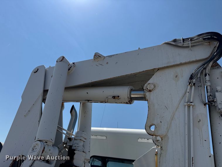 image for item EW4024 2006 Kenworth W900 crane truck