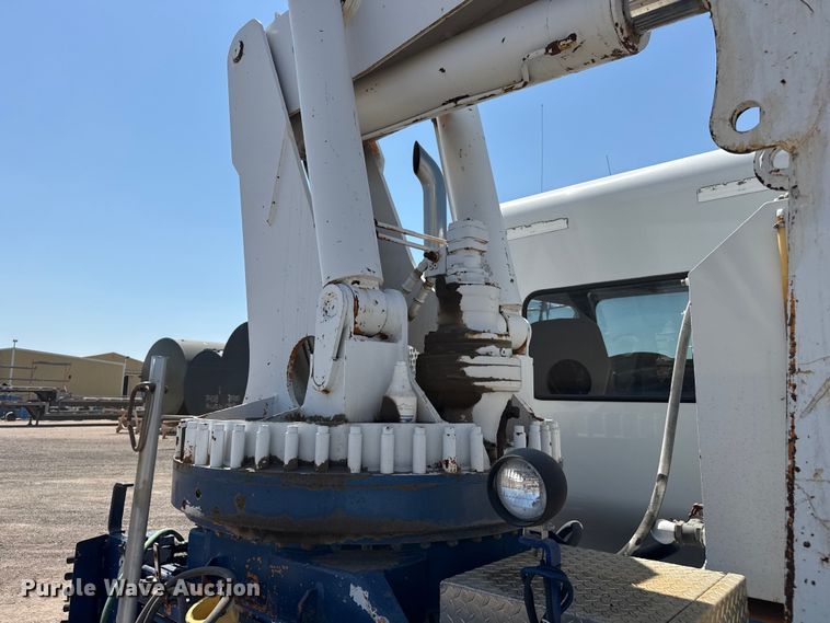 image for item EW4024 2006 Kenworth W900 crane truck