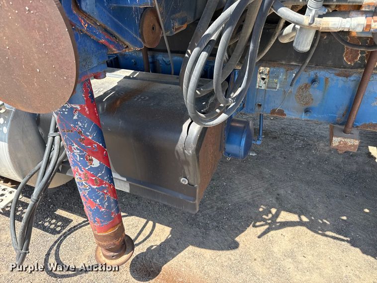 image for item EW4024 2006 Kenworth W900 crane truck