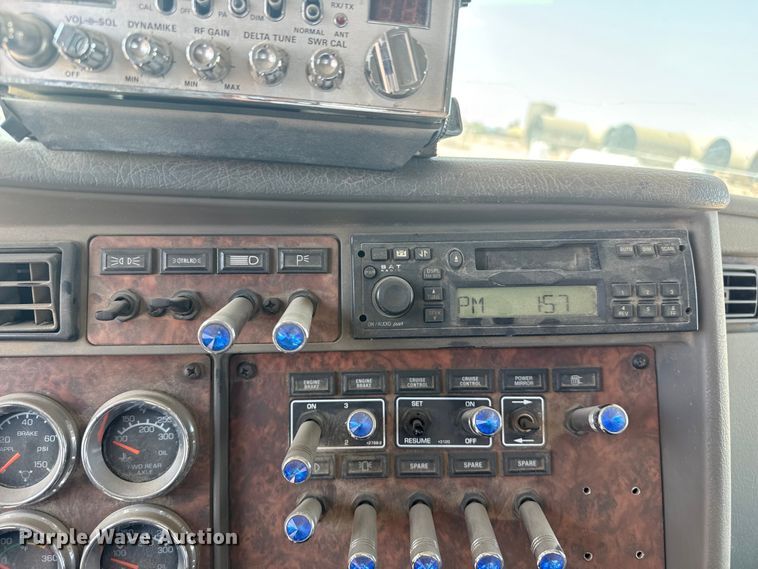 image for item EW4024 2006 Kenworth W900 crane truck