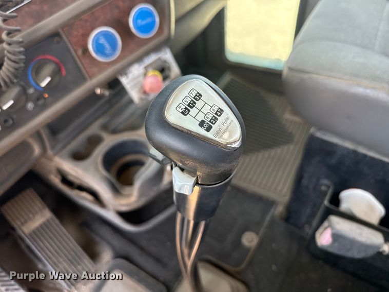 image for item EW4024 2006 Kenworth W900 crane truck