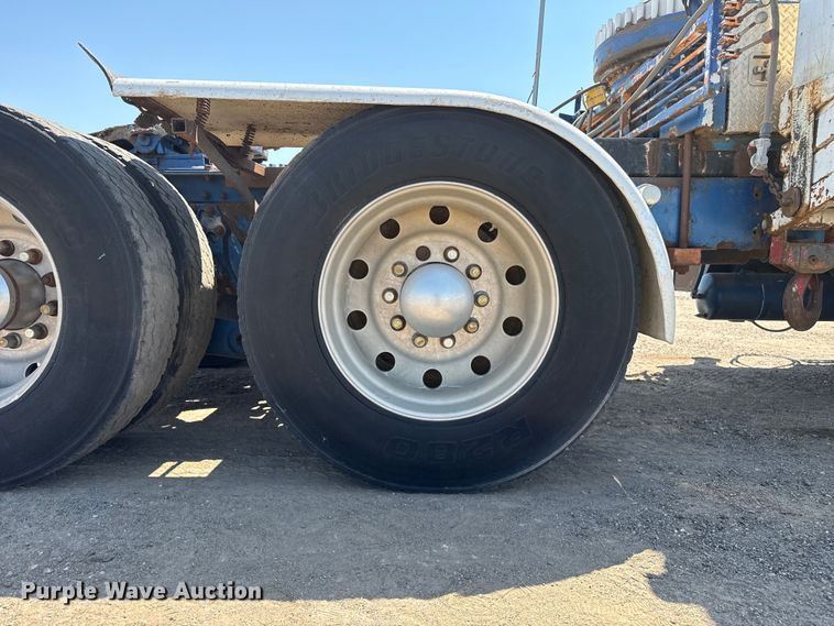 image for item EW4024 2006 Kenworth W900 crane truck