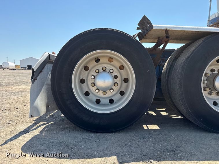 image for item EW4024 2006 Kenworth W900 crane truck