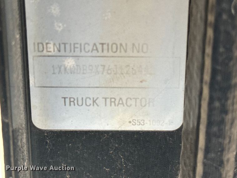 image for item EW4024 2006 Kenworth W900 crane truck
