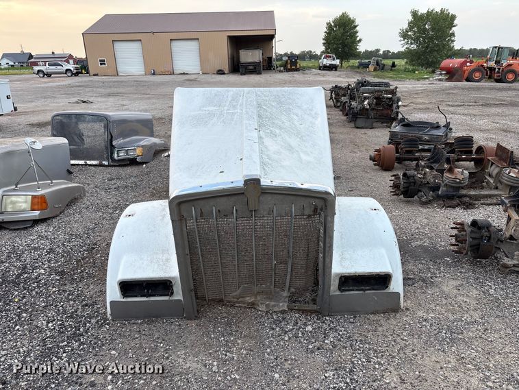 image for item EW8993 (4) semi truck hoods