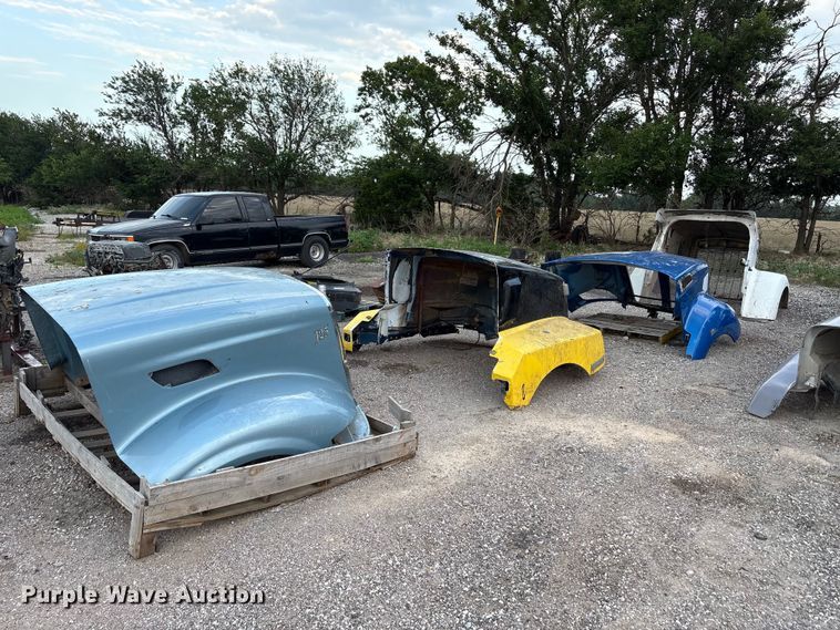image for item EW8993 (4) semi truck hoods