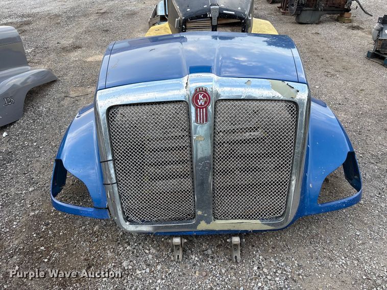 image for item EW8993 (4) semi truck hoods