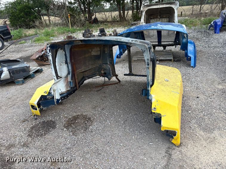image for item EW8993 (4) semi truck hoods