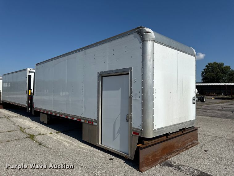 image for item EX2057 Supreme SVF24091102 box bed