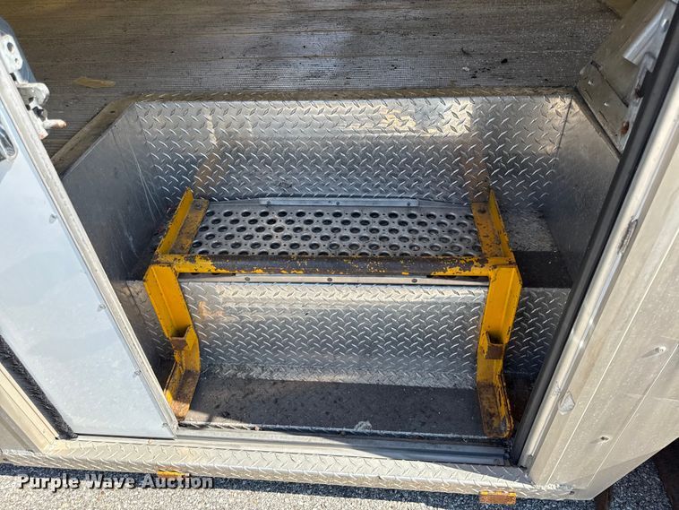 image for item EX2057 Supreme SVF24091102 box bed