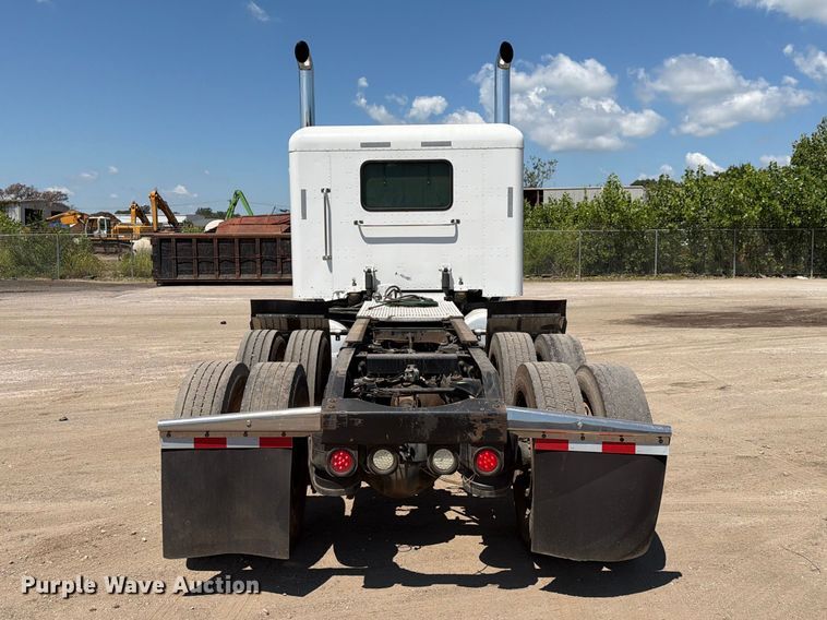 image for item EX4026 2012 Peterbilt 389 semi truck