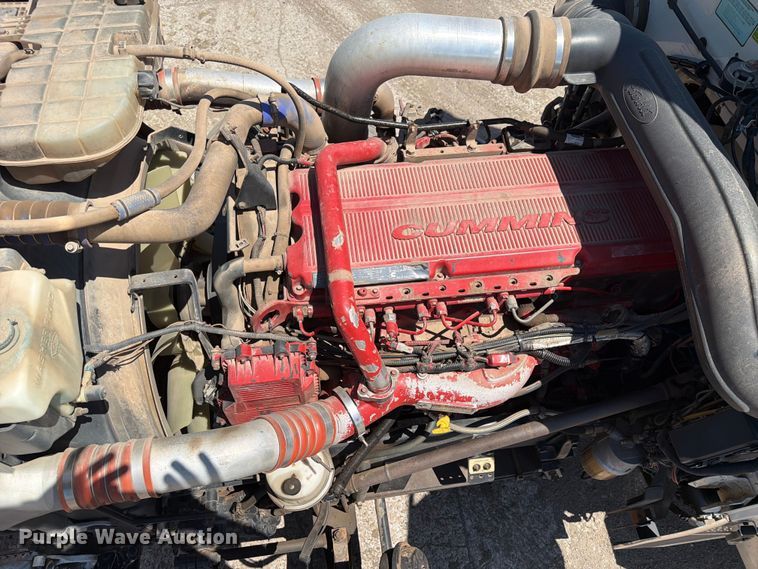 image for item EX4026 2012 Peterbilt 389 semi truck