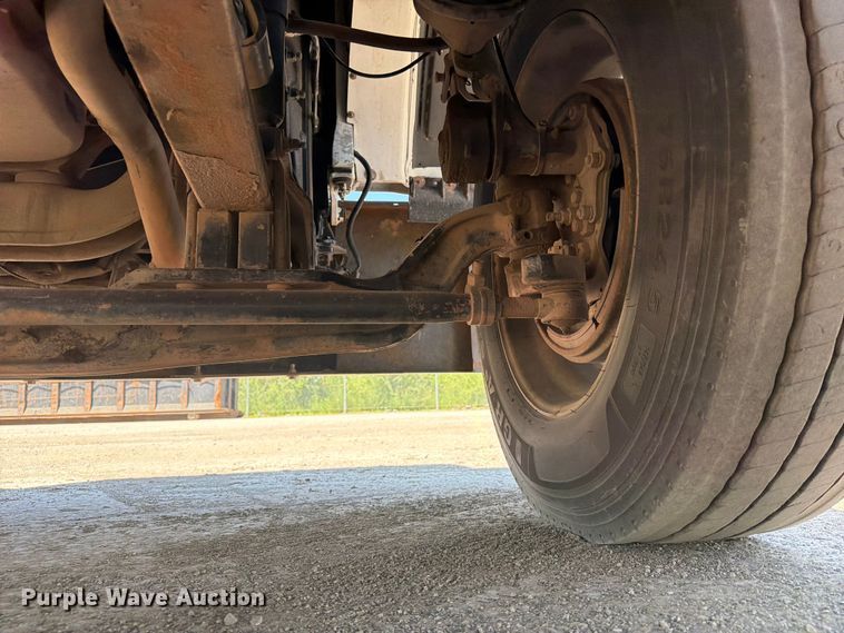 image for item EX4026 2012 Peterbilt 389 semi truck