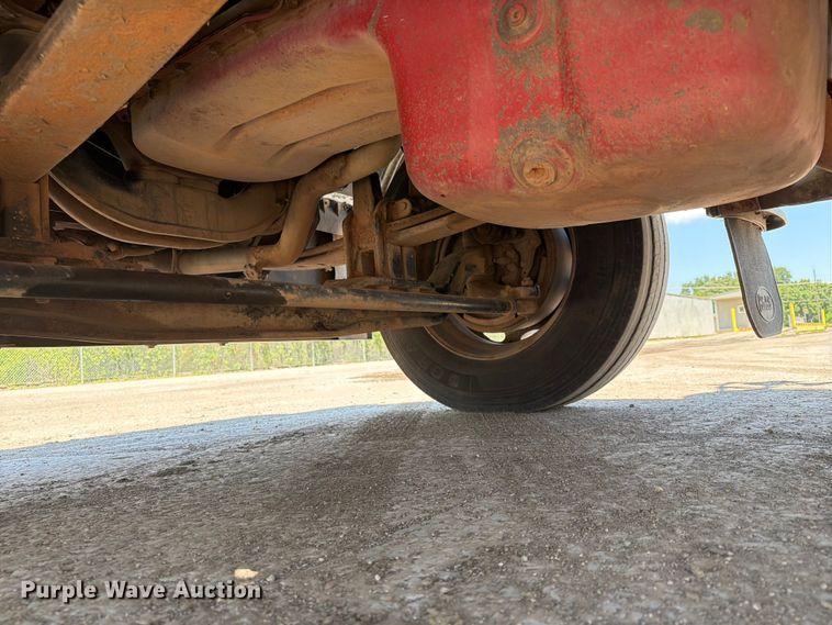 image for item EX4026 2012 Peterbilt 389 semi truck