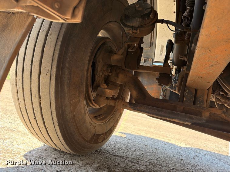 image for item EX4026 2012 Peterbilt 389 semi truck
