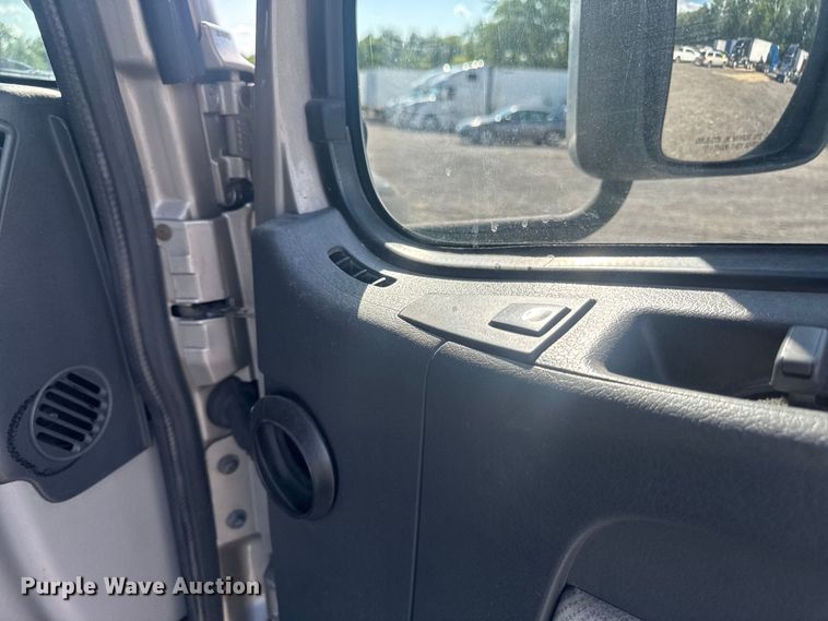 image for item FB5733 2007 Volvo VN semi truck