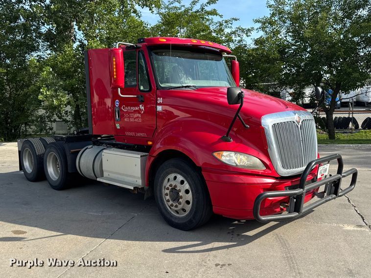 image for item FB5747 2015 International Prostar 122 semi truck