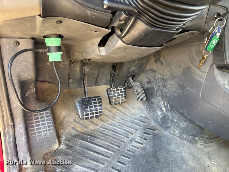 image for item FB5747 2015 International Prostar 122 semi truck