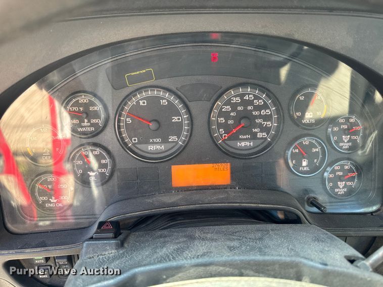 image for item FB5747 2015 International Prostar 122 semi truck