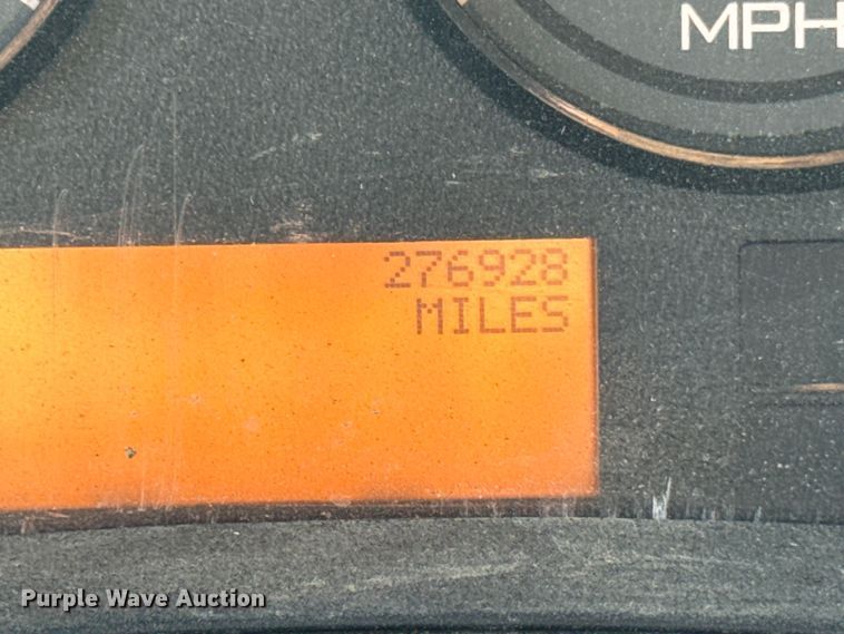 image for item FB5747 2015 International Prostar 122 semi truck