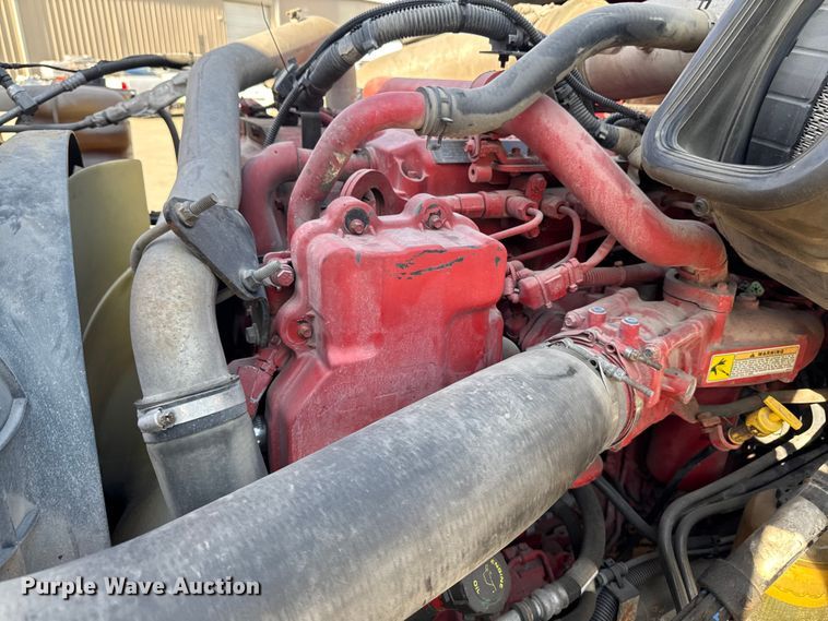 image for item FB5747 2015 International Prostar 122 semi truck