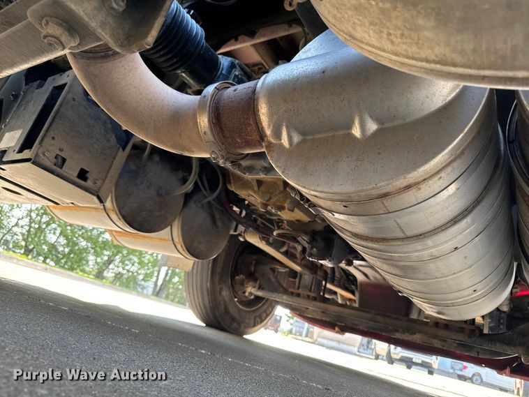 image for item FB5747 2015 International Prostar 122 semi truck
